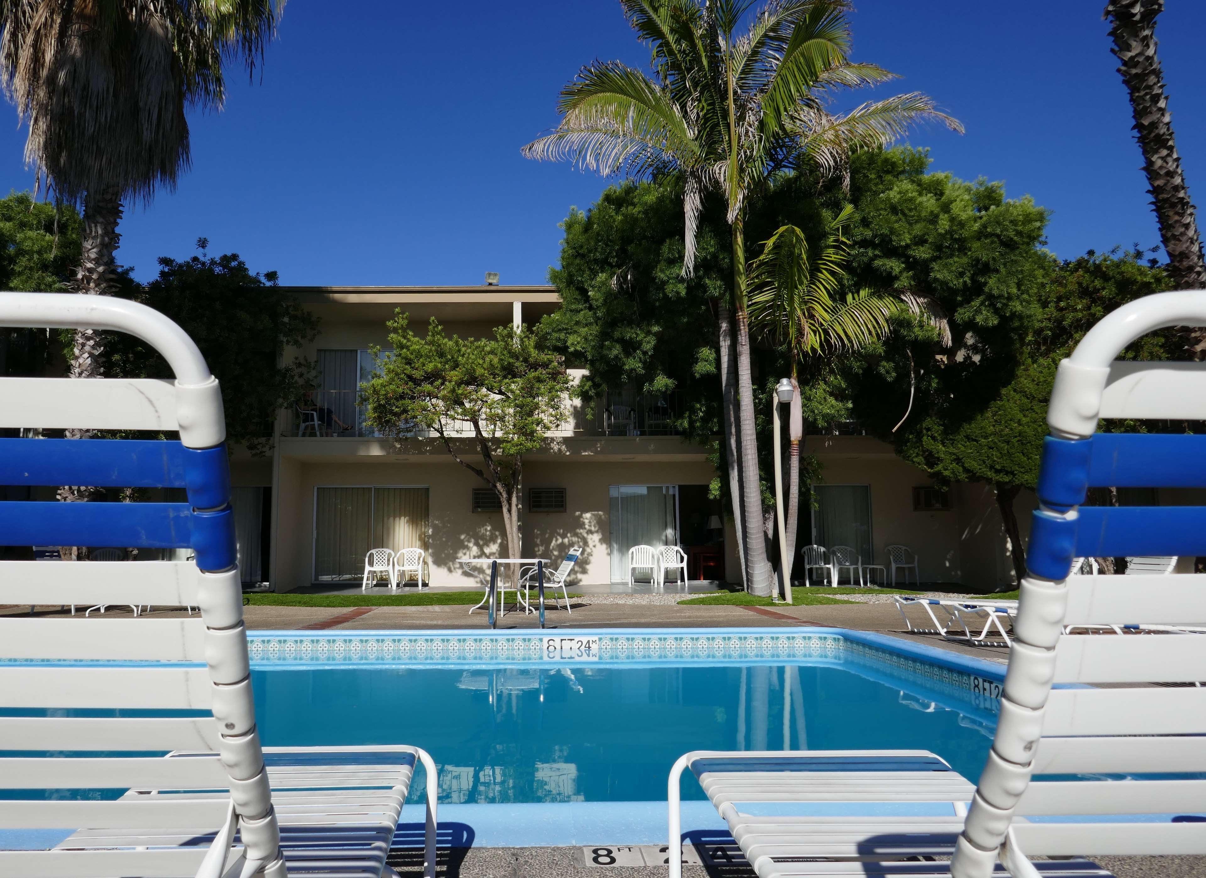 Best Western Golden Sails Hotel Long Beach Exterior photo
